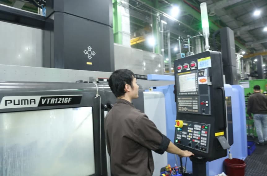 Vietnam manufacturing expands for third consecutive month