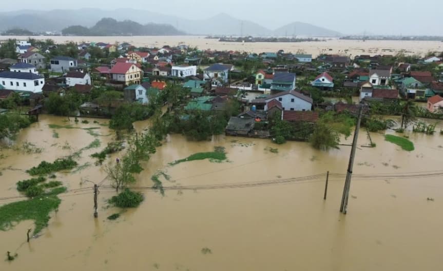 Vietnam grants 30% tax cut, payment deferral for flood-hit businesses