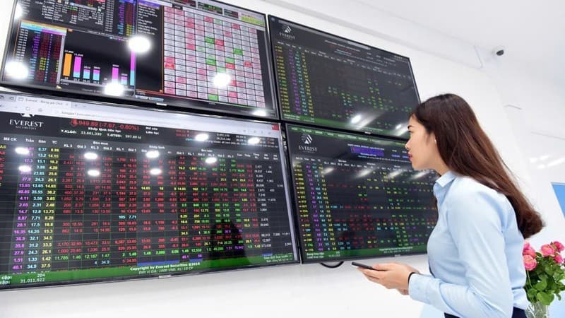 Viet Nam’s stock market upgraded to secondary emerging market