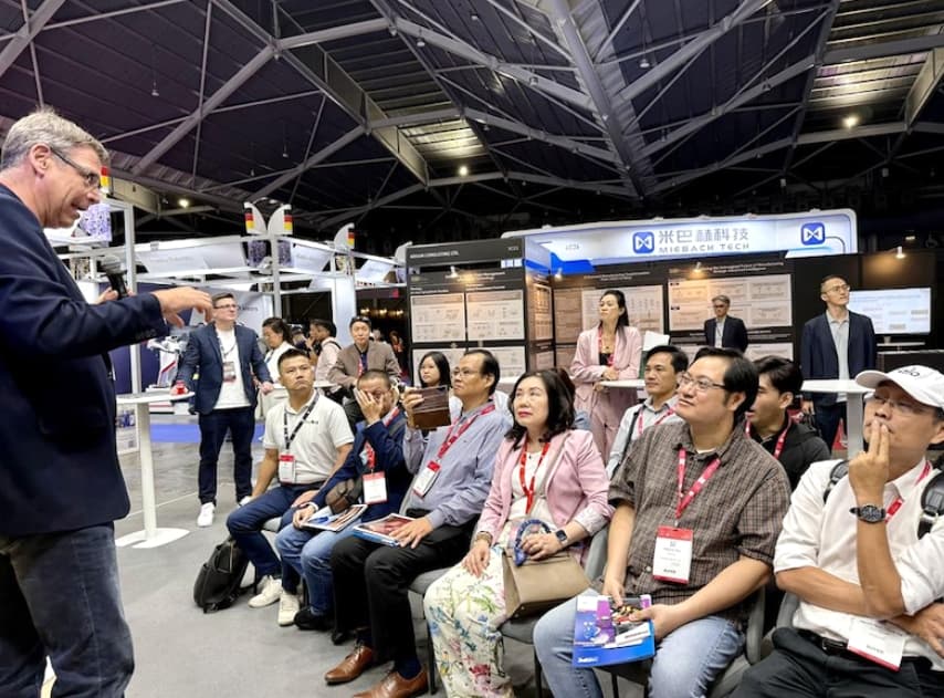 Vietnam, Singapore deepen semiconductor and electronics ties at ITAP 2025 exhibition