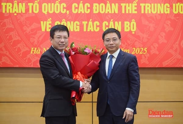 Deputy Minister of Finance Ho Sy Hung was appointed as Secretary of the VCCI Party Committee