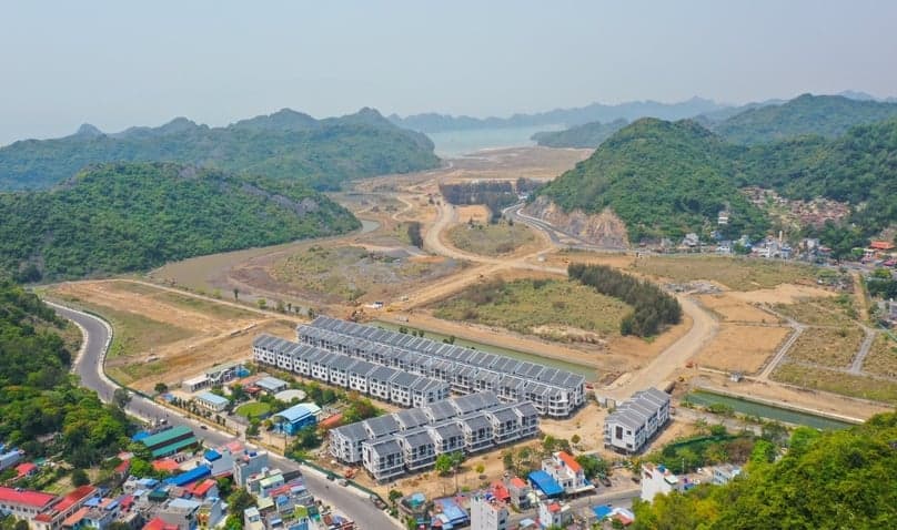 Construction stocks ignite Vietnam’s market rally by year-end