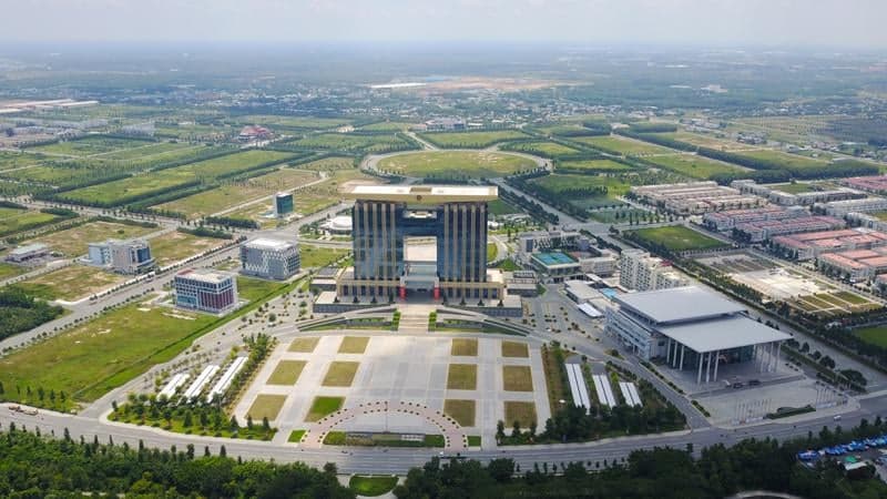 Decentralization and the potential for multi-center urban development in HCMC’s satellite areas