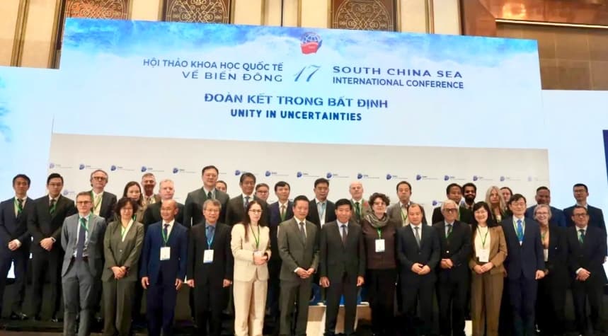 Vietnam urges dialogue and respect for international law in the East Sea