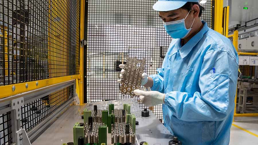 Supporting Industry: From “Auxiliary” Role to Strategic Choice for Vietnam Economy