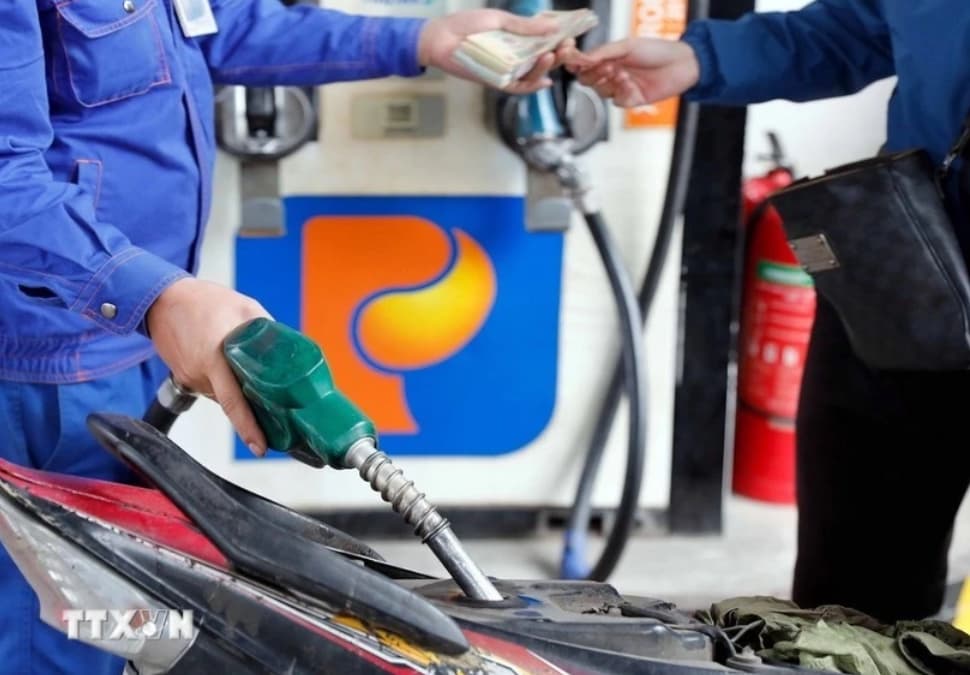 Petrol prices fall slightly on November 6