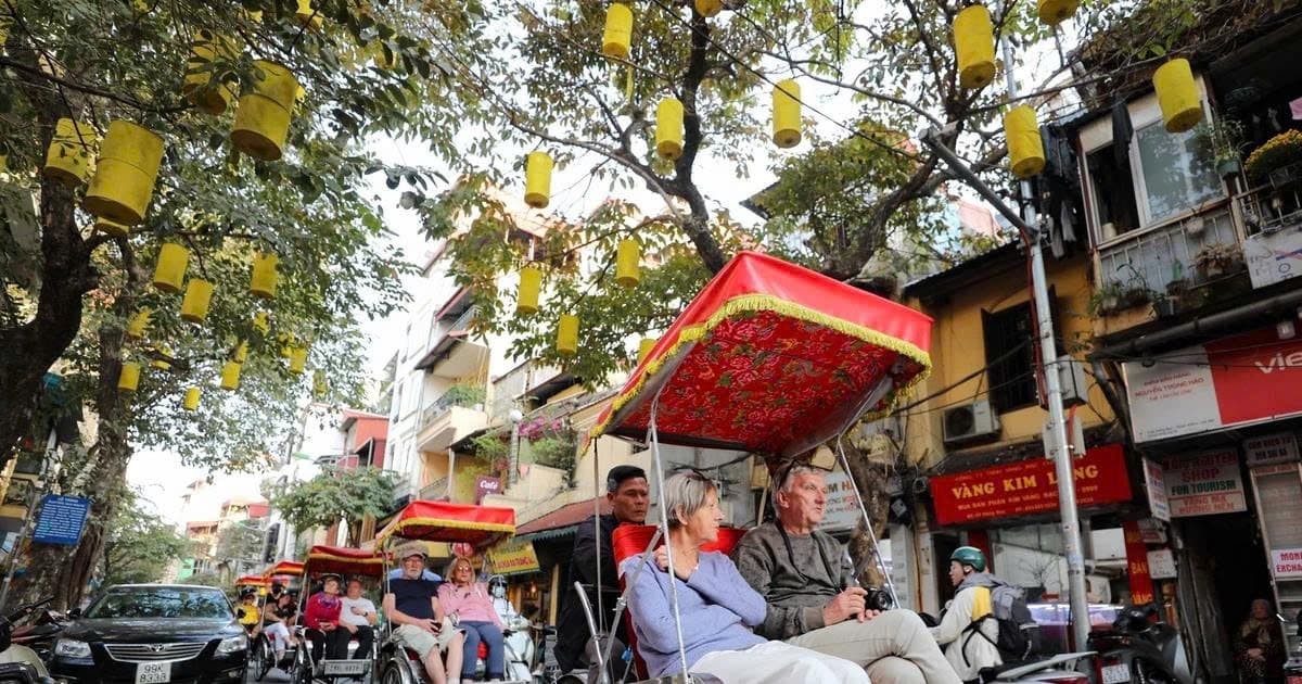 Ha Noi posts strong 10-month tourism growth, rolls out plans to sustain momentum