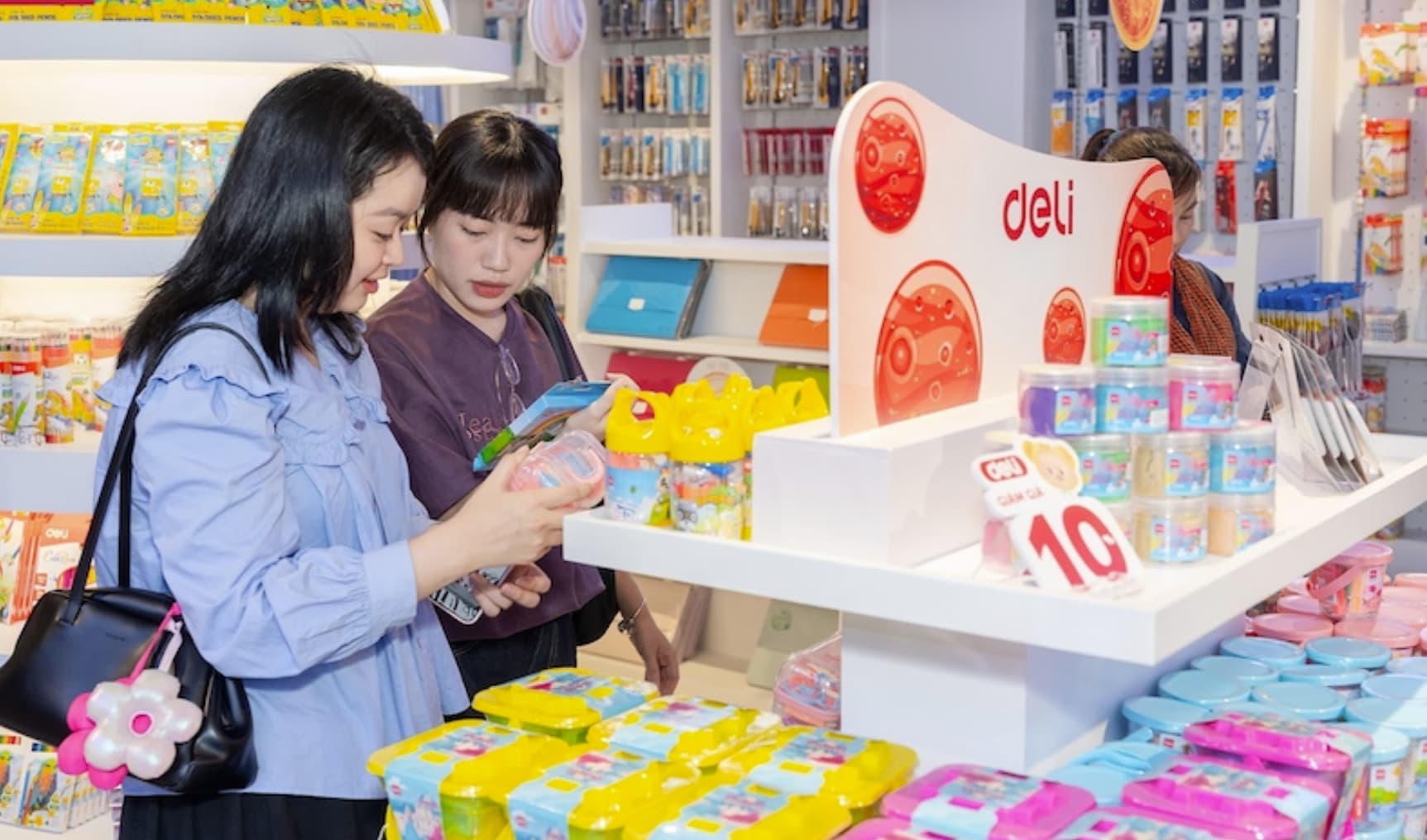 Online Friday 2025 highlights safer shopping trends and rising consumer trust nationwide