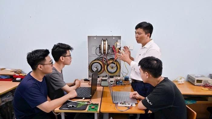 Renewing and improving mechanisms and policies for development of science and technology
