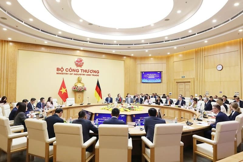 Viet Nam, Germany set priorities for high-tech cooperation at third joint committee meeting