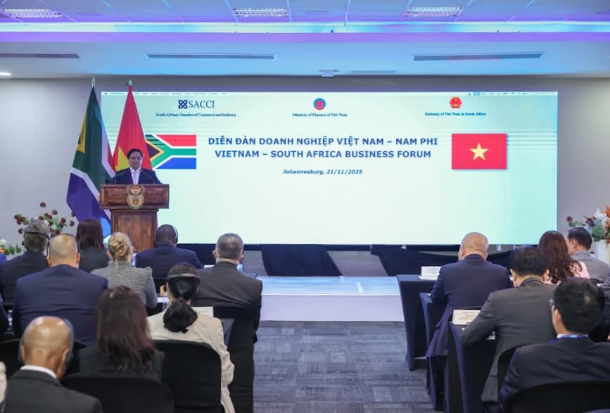 Prime Minister calls for deeper Vietnam-South Africa business partnership