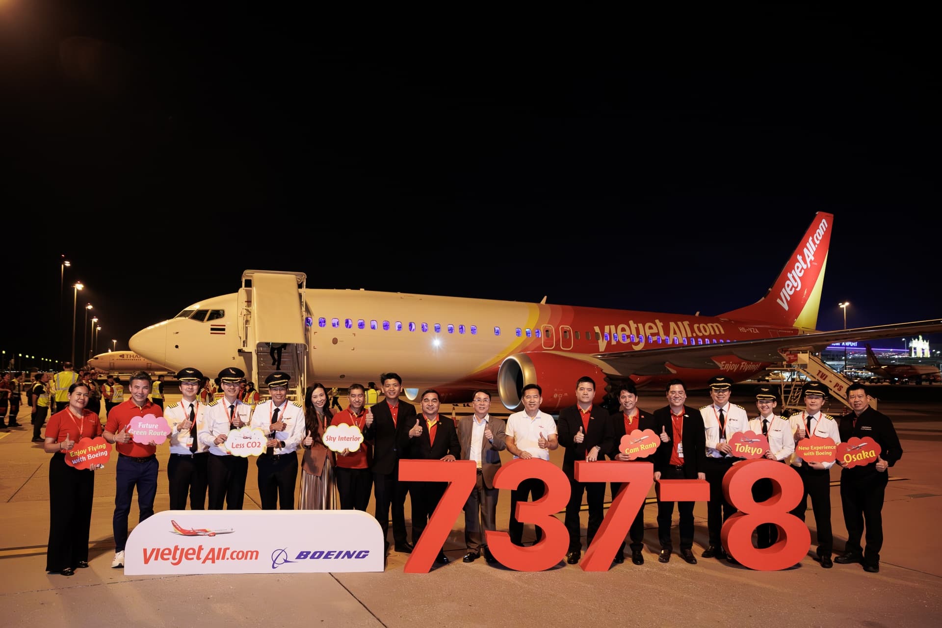 Vietjet takes first Boeing 737-8 in major fleet upgrade