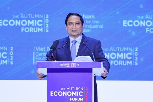 Viet Nam stands ready to become region’s “green–digital laboratory”: Prime Minister