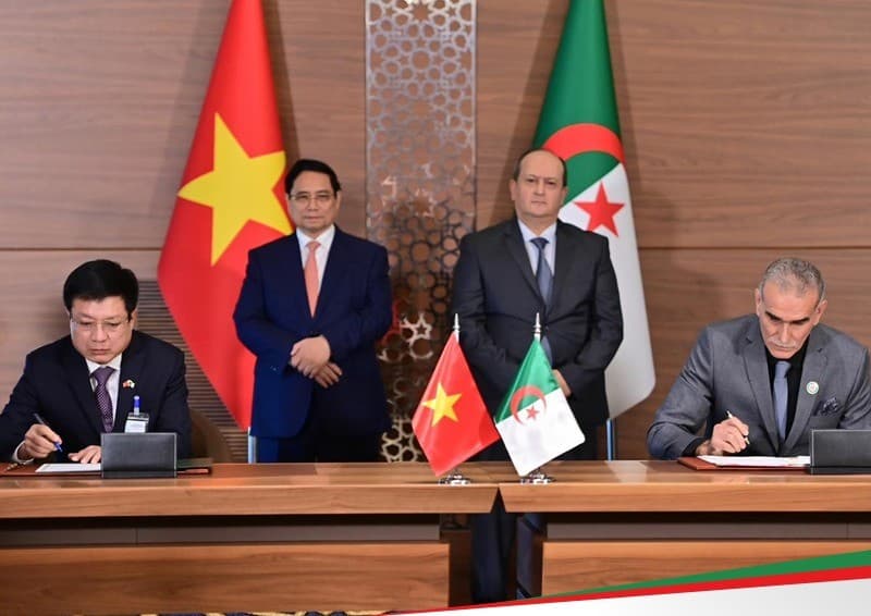 VCCI, CACI Strengthen Cooperation to Elevate Vietnam-Algeria Business Ties