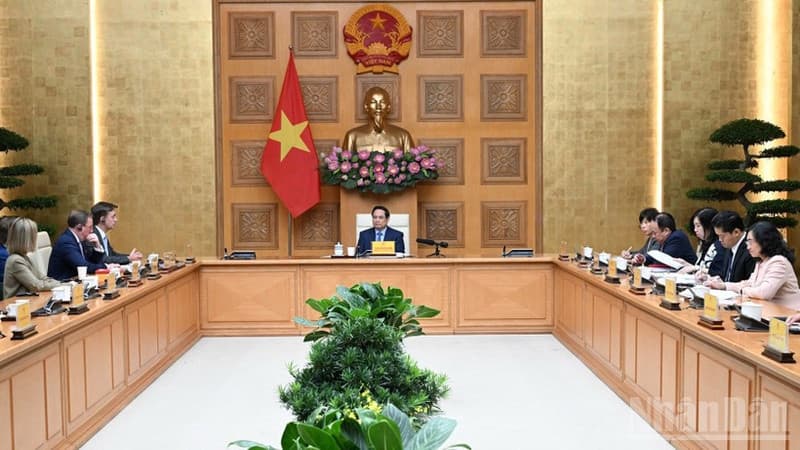 PM pledges green growth, urges EU members to ratify EVIPA