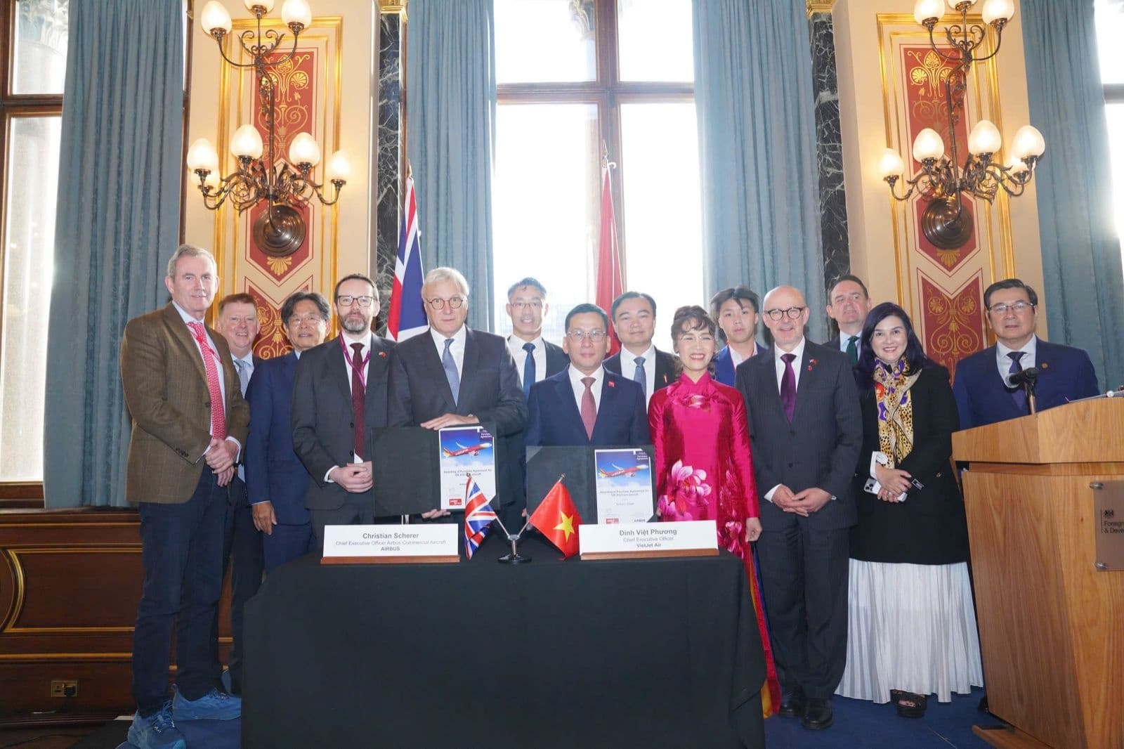 Vietjet orders 100 Airbus A321neo aircraft