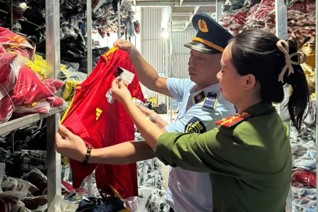 Gov’t doubles effort to crack down on smuggling, counterfeit goods