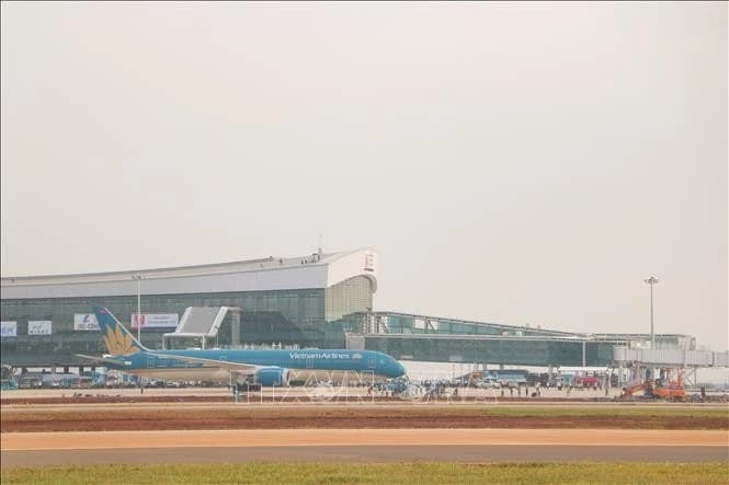 First technical flight lands at Long Thanh International Airport