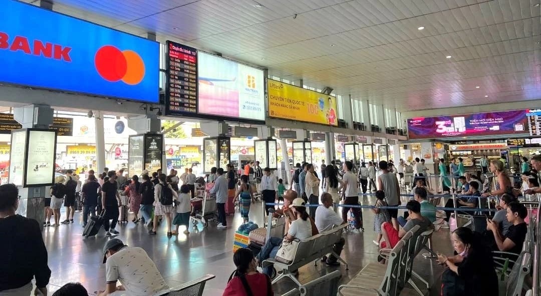 Noi Bai Airport to operate expanded int'l terminal with comprehensive automation