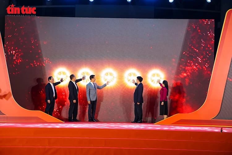 Ha Noi shopping festival 2025 opens to boost domestic consumption