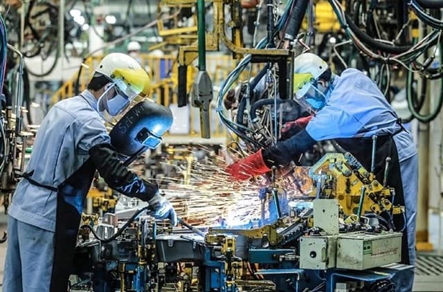 Viet Nam's manufacturing sector remains firmly inside growth territory in final month of 2025