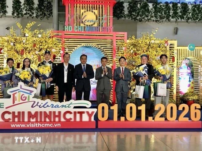 Ho Chi Minh City posts 100-million-USD tourism revenue during New Year holiday