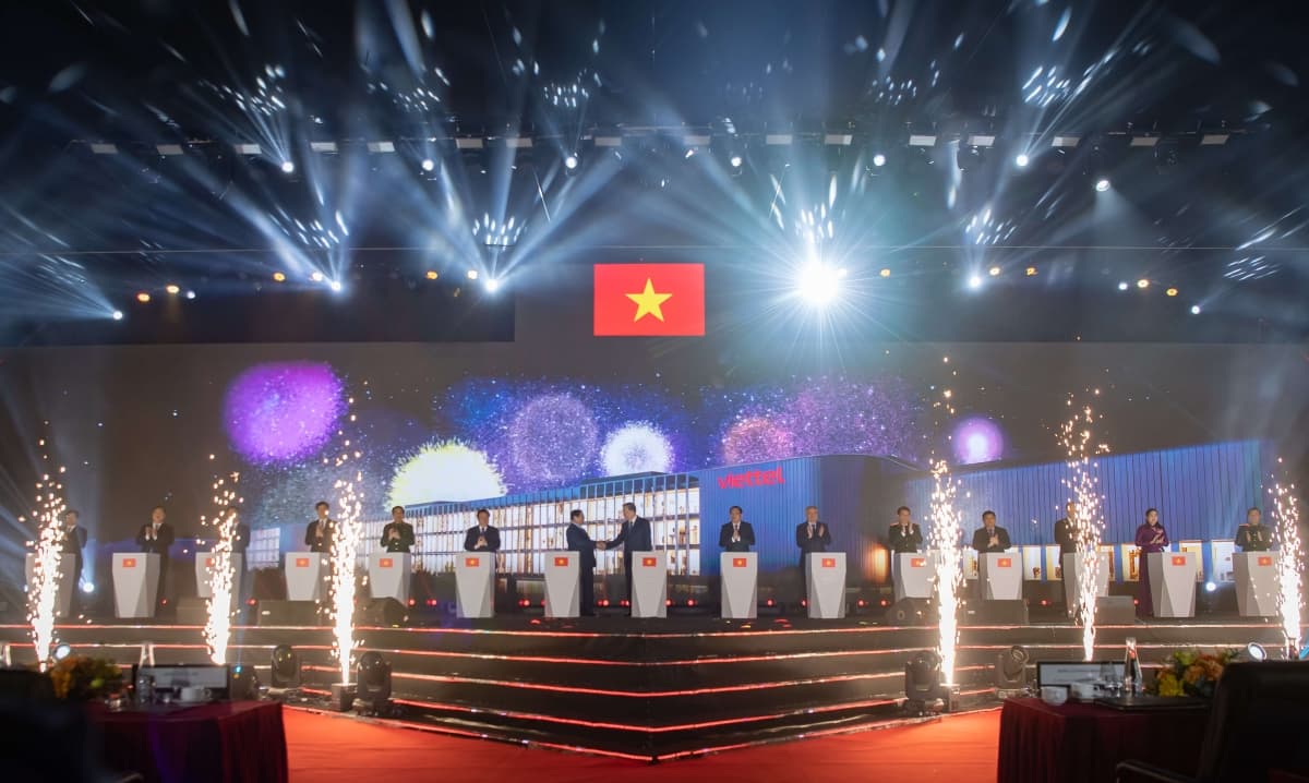 Viettel starts construction of semiconductor chip production plant