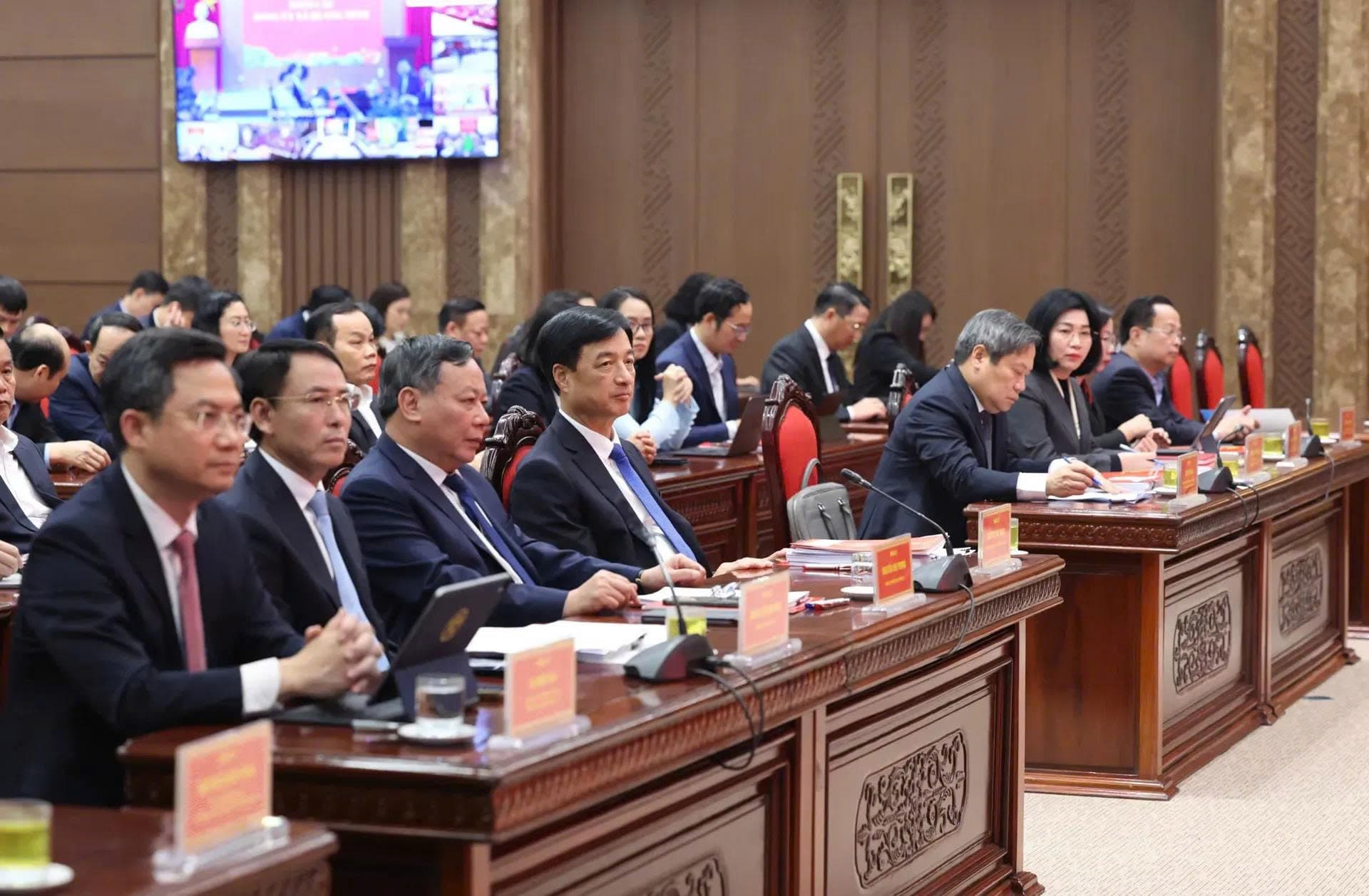 Hanoi eyes 11% growth rate within reach on administrative reforms, digital push