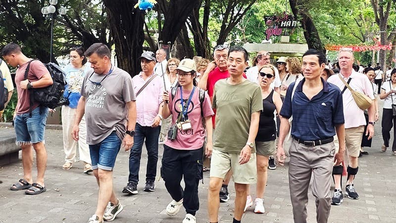 Ha Noi develops strategies to attract visitors