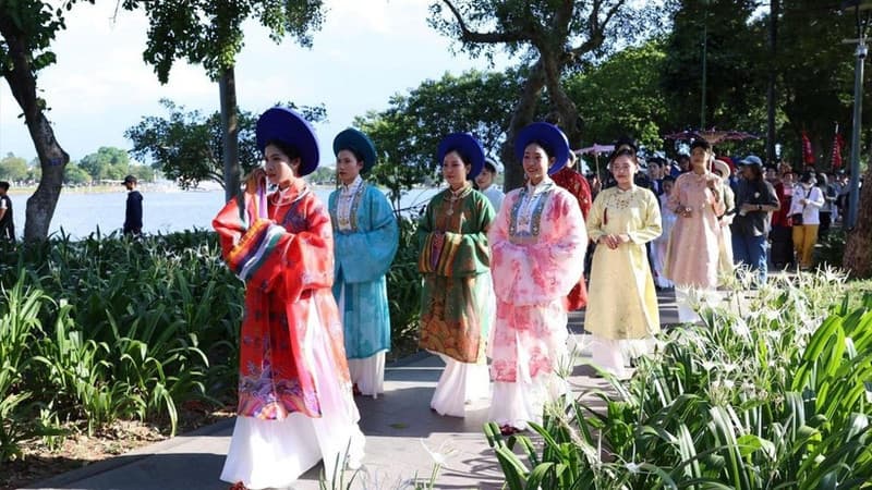 Viet Nam tourism hits new heights in a record-breaking 2025