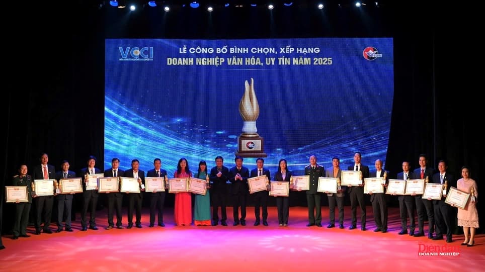 Spreading Cultural Values and Corporate Social Responsibility in the Business Community