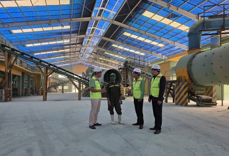 Bringing the Party’s resolutions into life: Strengthening Party building in private enterprises