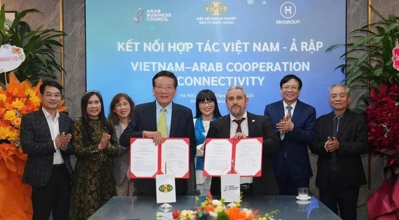 VAFIE boosts investment cooperation with Arab Business Council