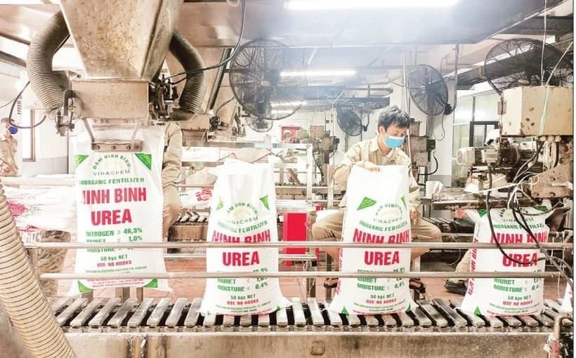 Green transformation of the chemical industry