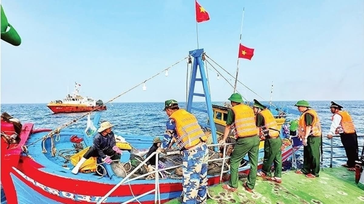 Deputy PM Tran Hong Ha signs dispatch, step up efforts to have EC’s “yellow card” on seafood exports lifted