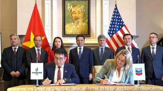 Dung Quat oil refinery operator BSR signs oil supply, biofuel deals with US firms