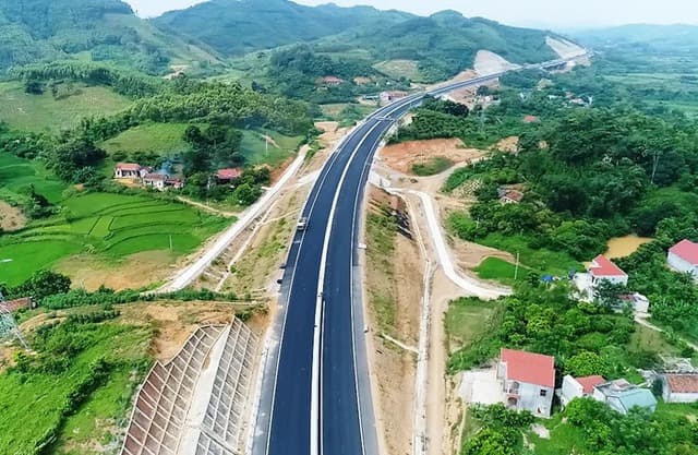 Viet Nam targets to have nearly 9,000 km of expressways by 2050