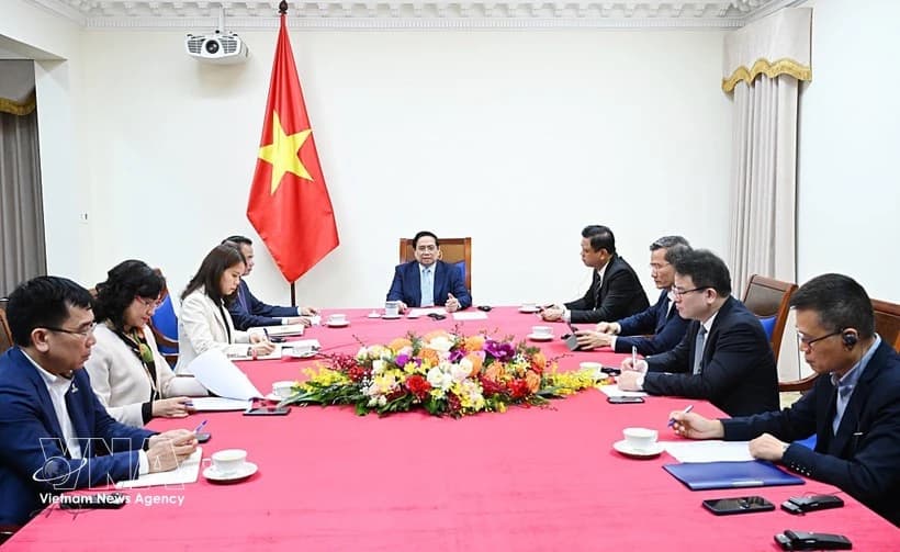 Vietnamese PM, UAE President discuss regional situation, promote bilateral ties