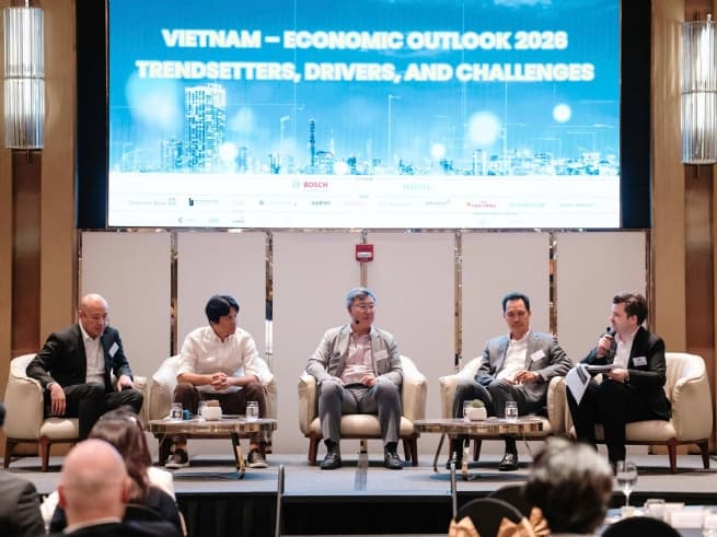 Vietnam Targets 10% Growth in 2026: Opportunities and Challenges for International Investors