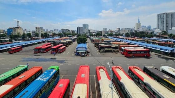 Vietnamese firms maneuver to stay afloat amid rising fuel costs