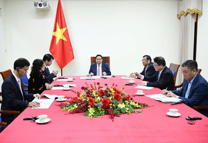 Vietnam, Angola leaders discuss energy cooperation, trade boost