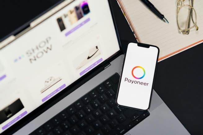 From Selling to Operating Globally:  Vietnam’s Next Phase of E-Commerce Export Growth