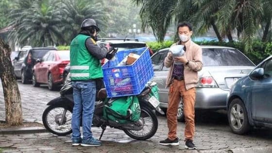 Vietnam’s e-commerce market enters consolidation phase as fees rise, tax rules tighten