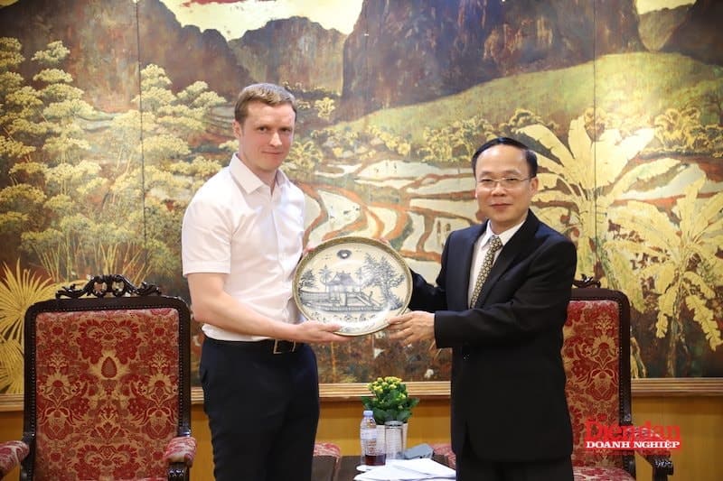 The business communities of Vietnam and Tyumen Oblast of the Russian Federation are facing numerous promising opportunities for cooperation in the fields of oil, gas, and energy.