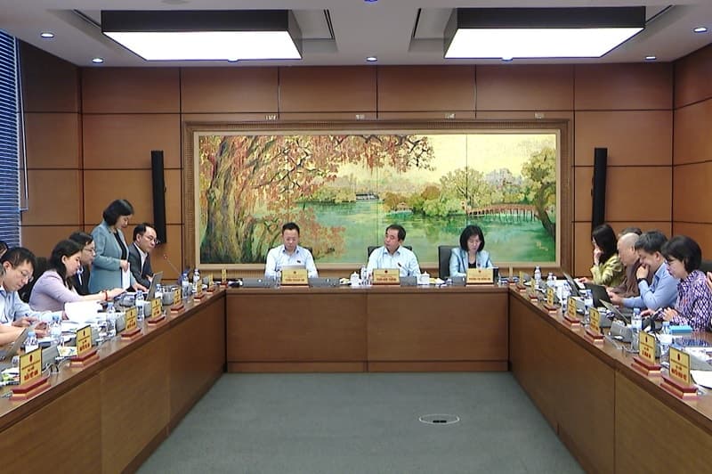 Avoid abrupt fluctuations in fuel price management