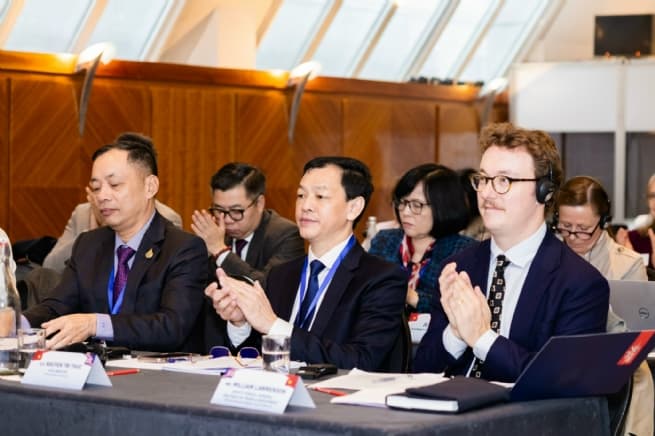 Vietnam - UK Enhance Exchange of Experience in Preventive Healthcare