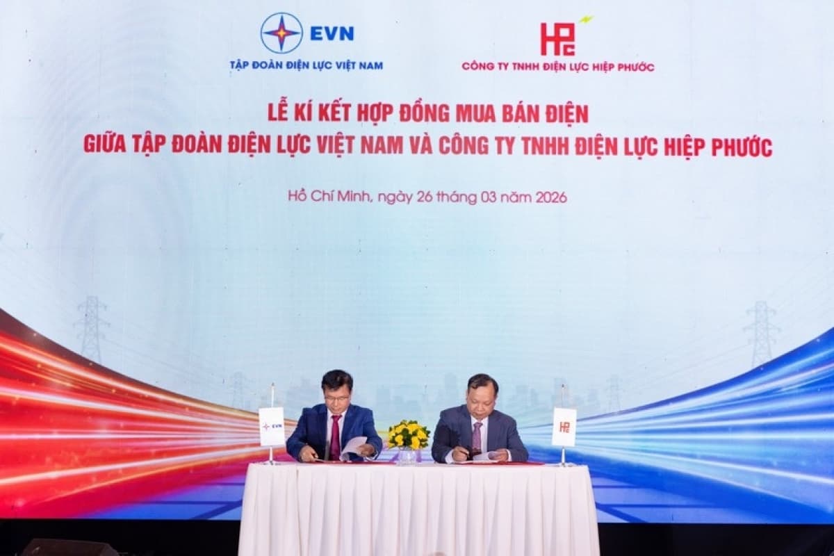 EVN signs power deal for 1,200 MW LNG plant in Ho Chi Minh City