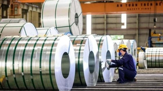 Vietnam Q1 earnings outlook mixed as banks, steel lag while retail, construction gain