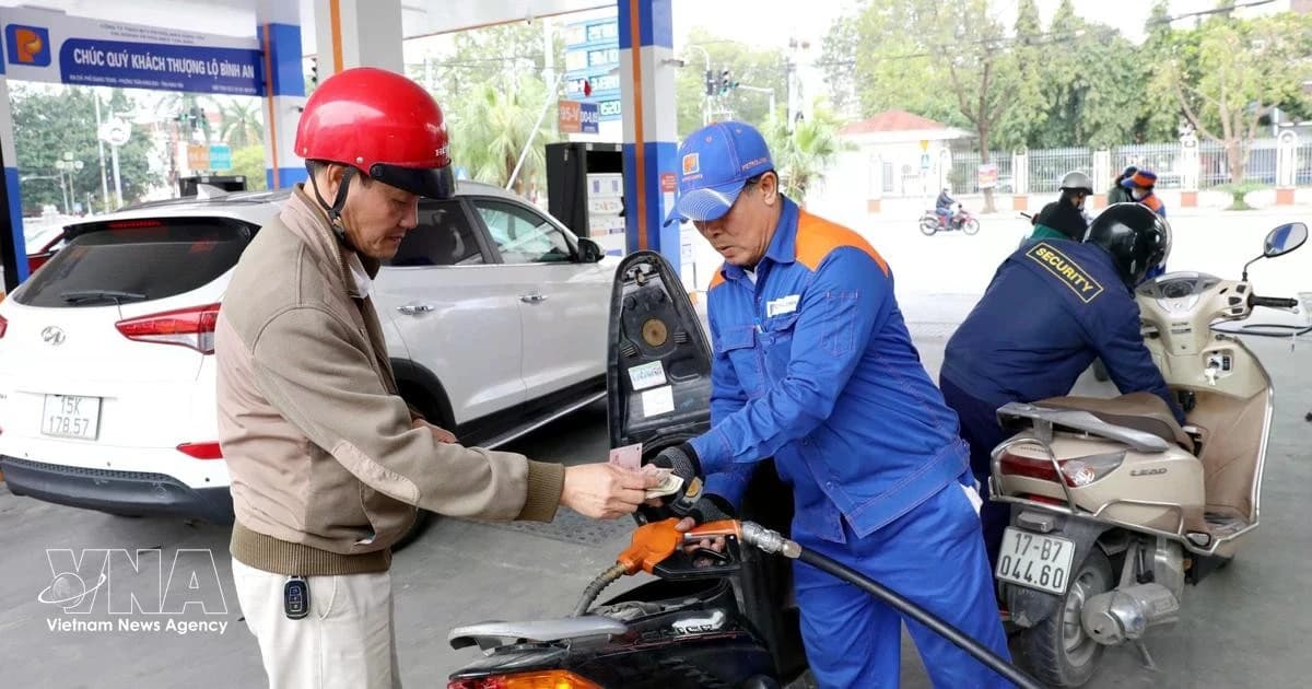 PM orders stronger measures to ensure stable petrol supply