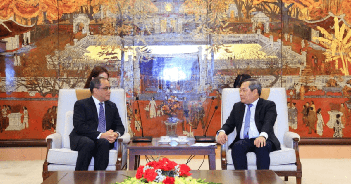 Hanoi to seek new cooperation opportunities for urban and green development